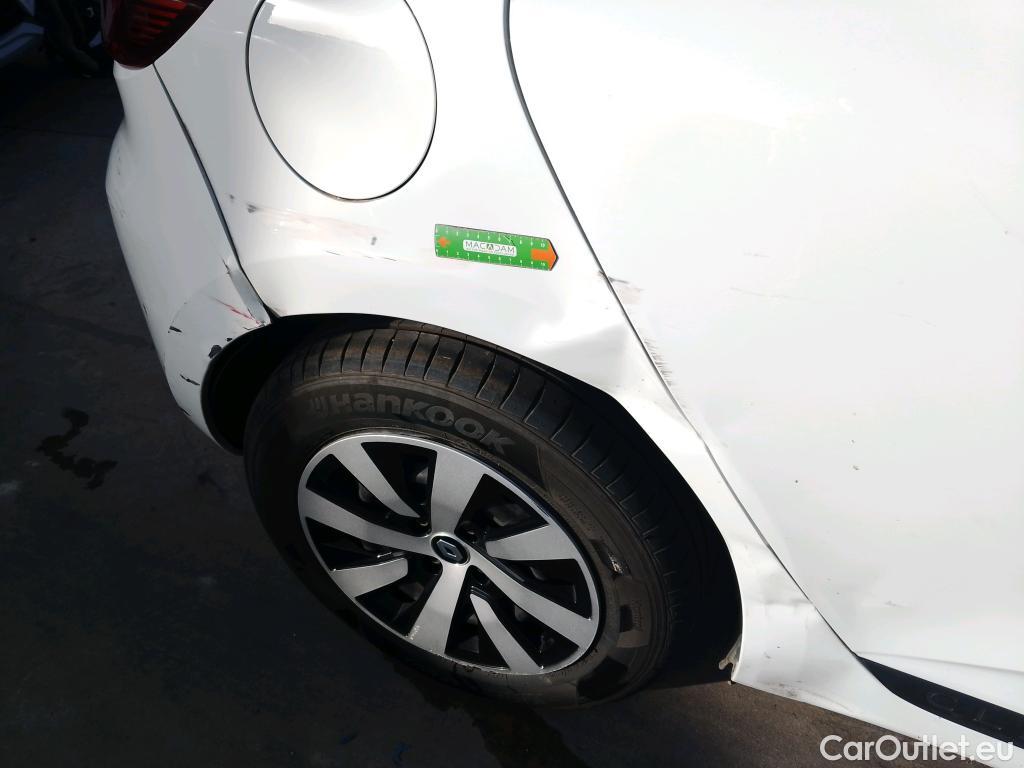  Renault  Clio RENAULT  / 2019 / 5P / berlina con portón Intens TCe 67 kW (91CV) #3
