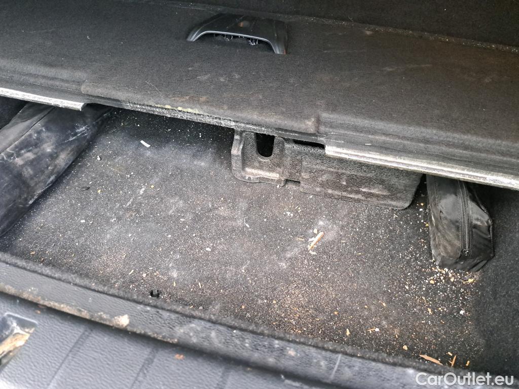  Bmw  X1 BMW  / 2019 / 5P / todoterreno sDrive16d Business #17