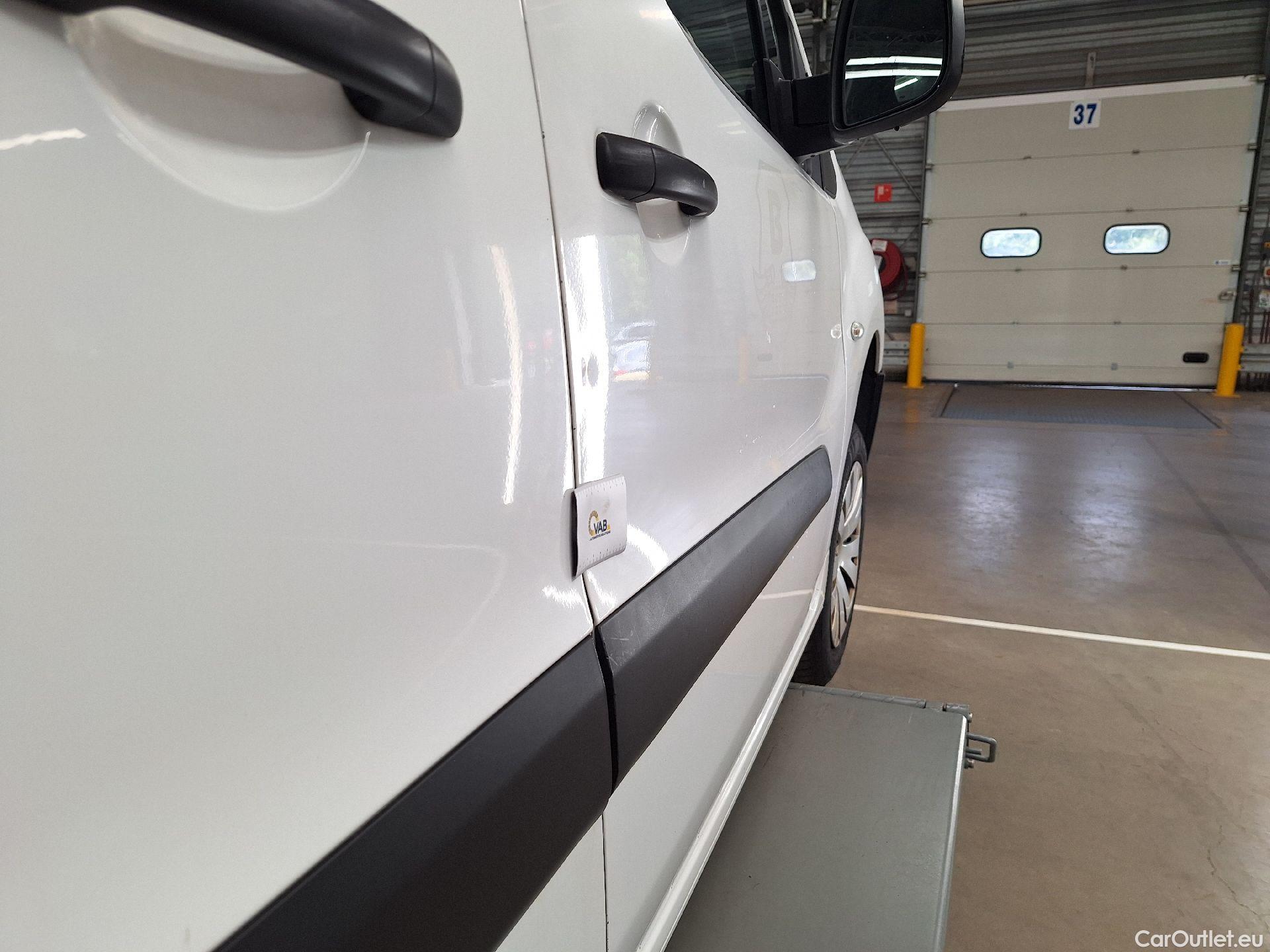  Citroen  Berlingo Citroën, _ FL'15, Citroën  L1 1.6 BlueHDi 100 MAN Business 4 #24
