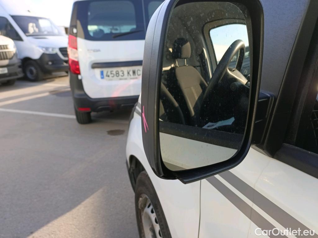  Fiat  Fiorino FIAT  / 2016 / 3P / furgón derivado de turismo Cargo Base 1.3 Mjet 59kW (80CV) E6 #10