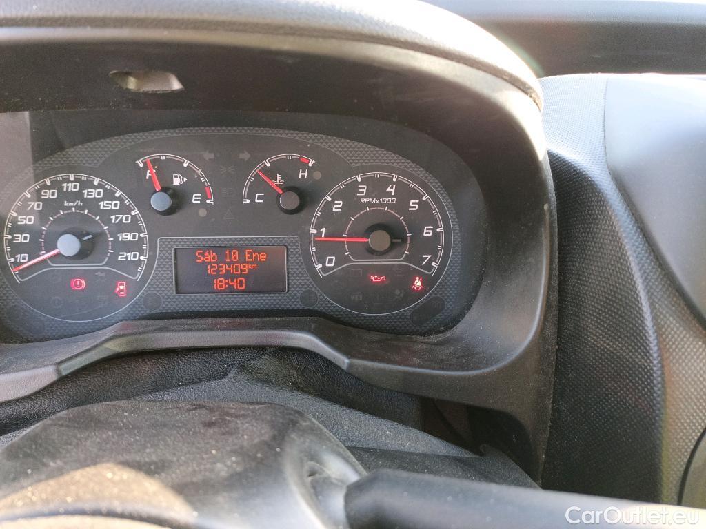  Fiat  Fiorino FIAT  / 2016 / 3P / furgón derivado de turismo Cargo Base 1.3 Mjet 59kW (80CV) E6 #22