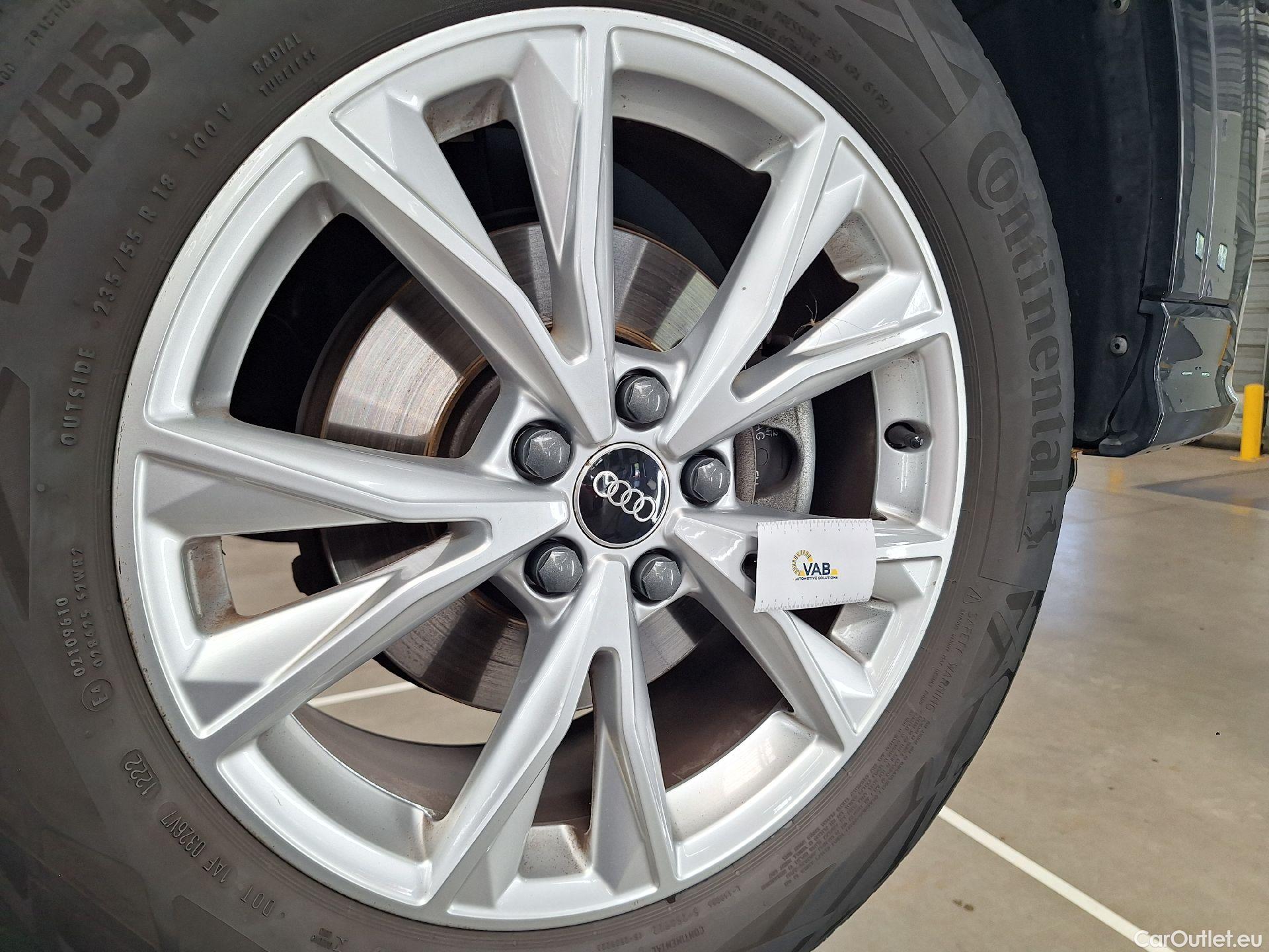  Audi  Q3 Audi,  SB '19, Audi  Sportback 35 TDI S tronic S Line Business  #17