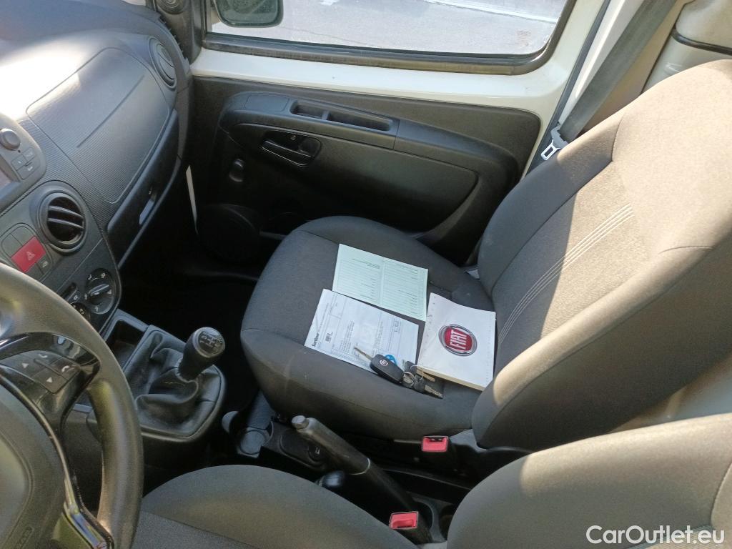 Fiat  Fiorino FIAT  / 2016 / 3P / furgón derivado de turismo Cargo Base 1.3 Mjet 59kW (80CV) E6 #17