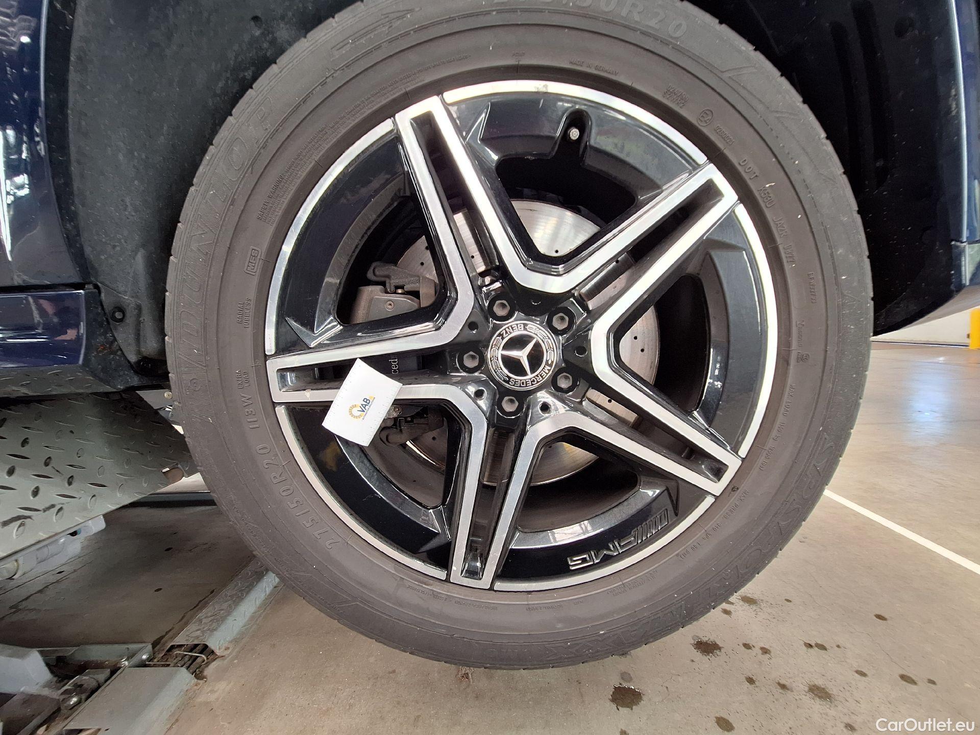  Mercedes  G-Klasee Mercedes, GLE '18, Mercedes-Benz GLE GLE 300 d 4MATIC 5d #35