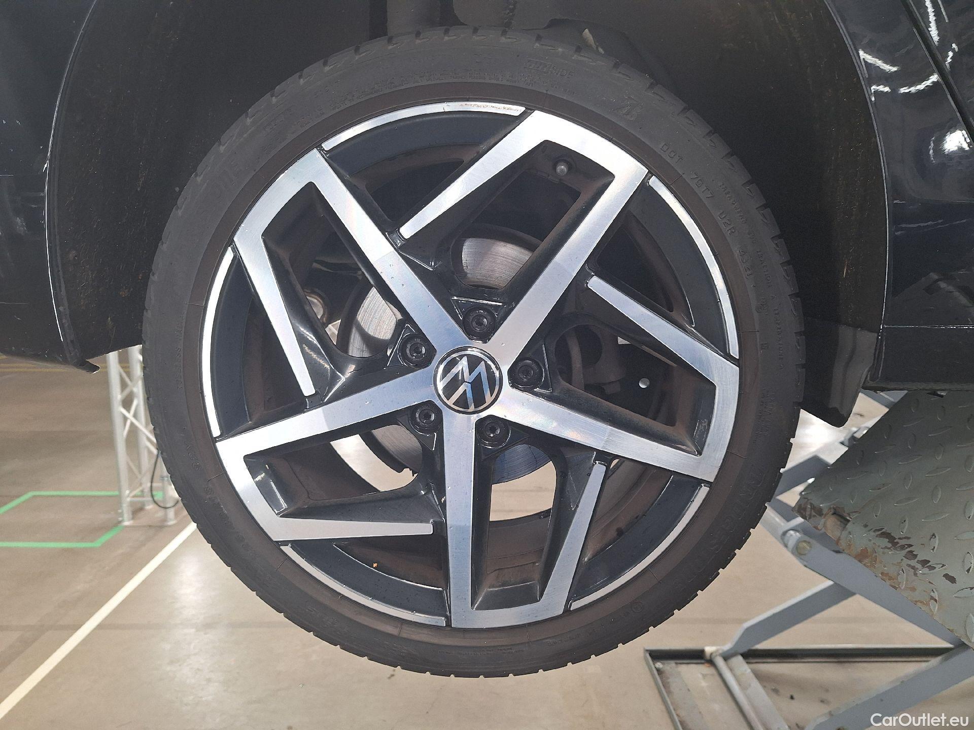  Volkswagen  Golf  VW, VIII '20, Volkswagen VIII 2.0 TDI 110kW Life DSG 5d #17