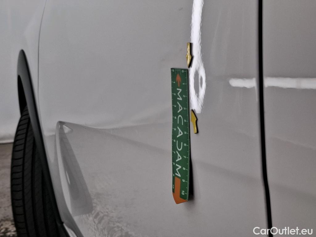  Citroen  C3  Société Feel Nav 1.2 PureTech 80CV BVM5 E6d #10