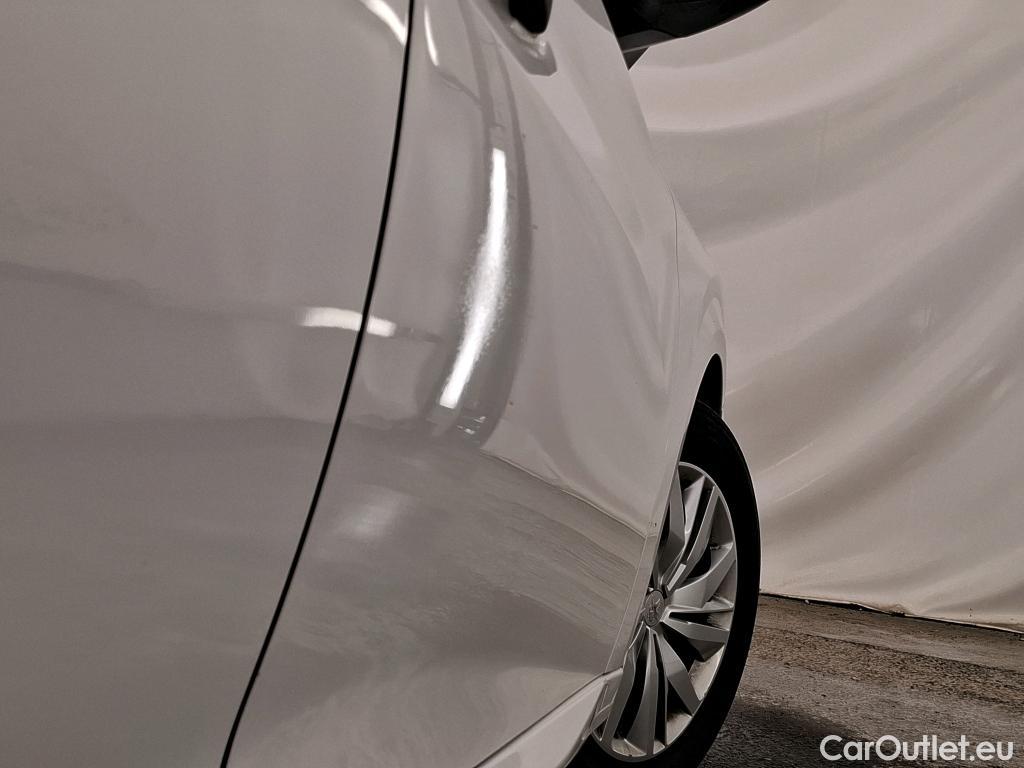 Peugeot  208  Premium 1.2 PureTech 75CV BVM5 E6d #18