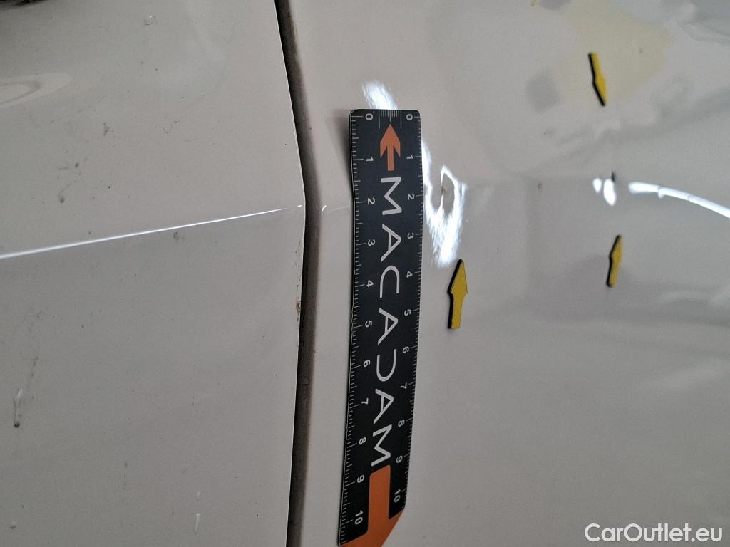 Peugeot  208  Premium 1.2 PureTech 75CV BVM5 E6d #17