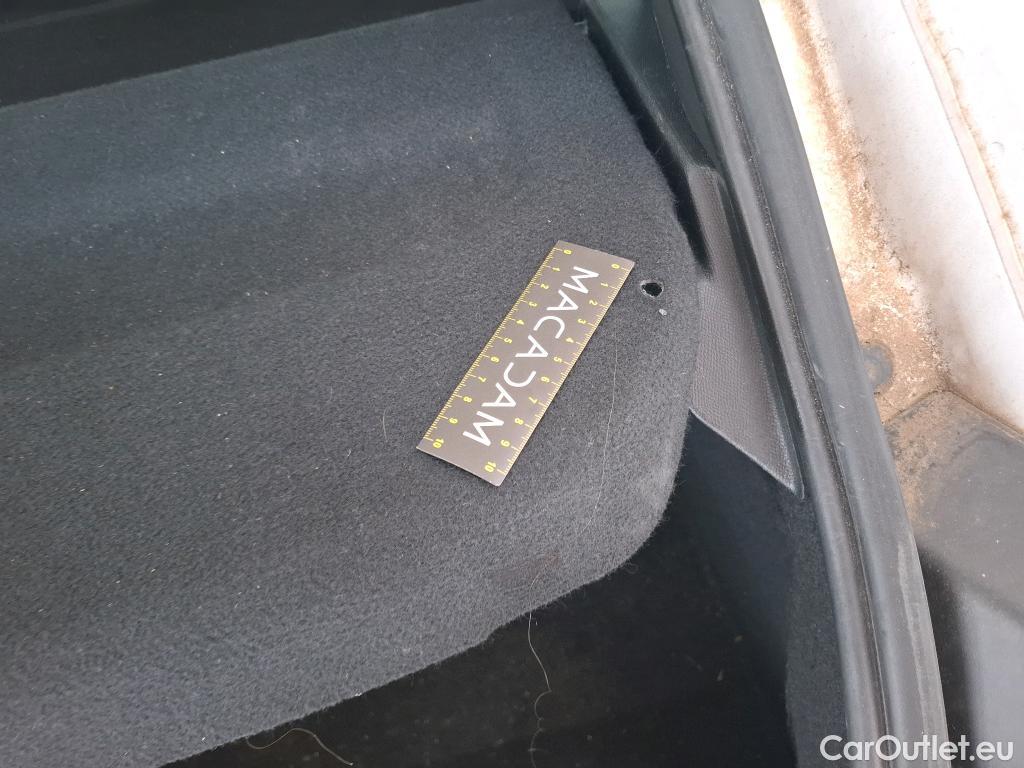  Peugeot  208  Premium 1.5 HDi 100CV BVM6 E6d #9