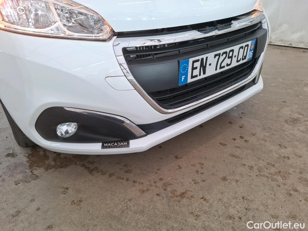  Peugeot  208  Affaire Premium Pack 1.6 HDi 75CV BVM5 E6 #87