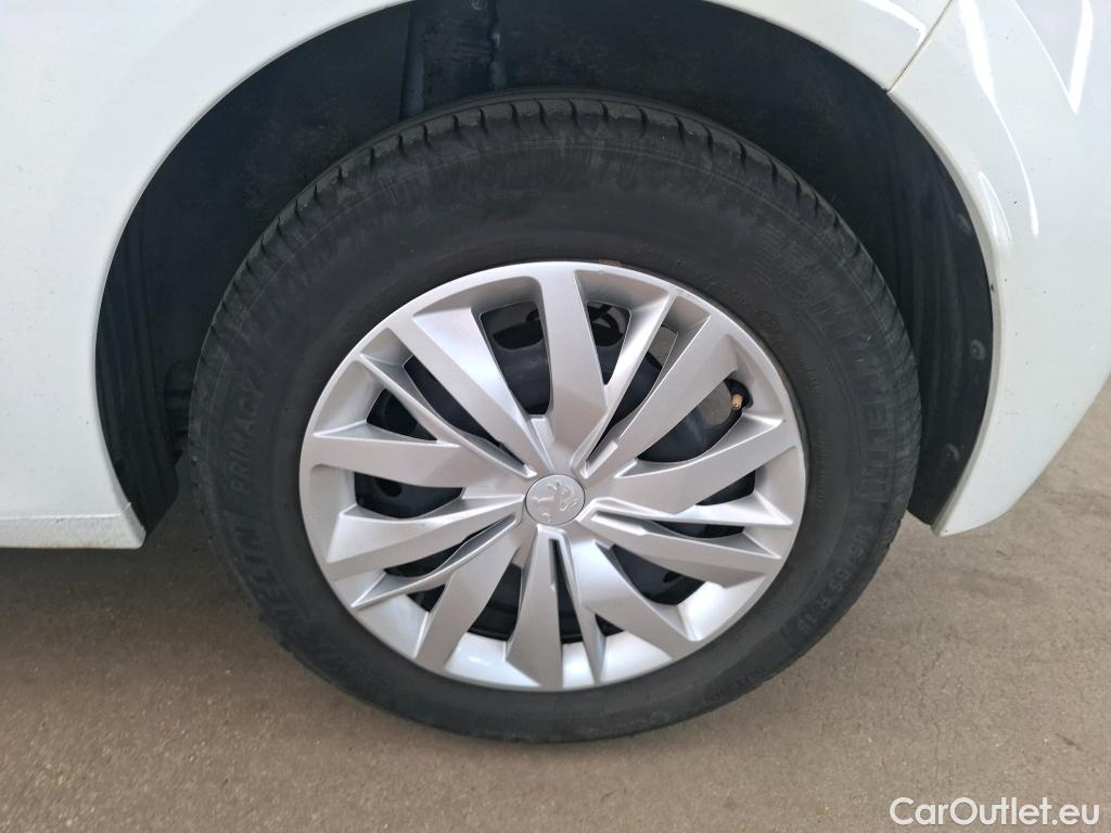  Peugeot  208  Premium 1.2 PureTech 75CV BVM5 E6d #35
