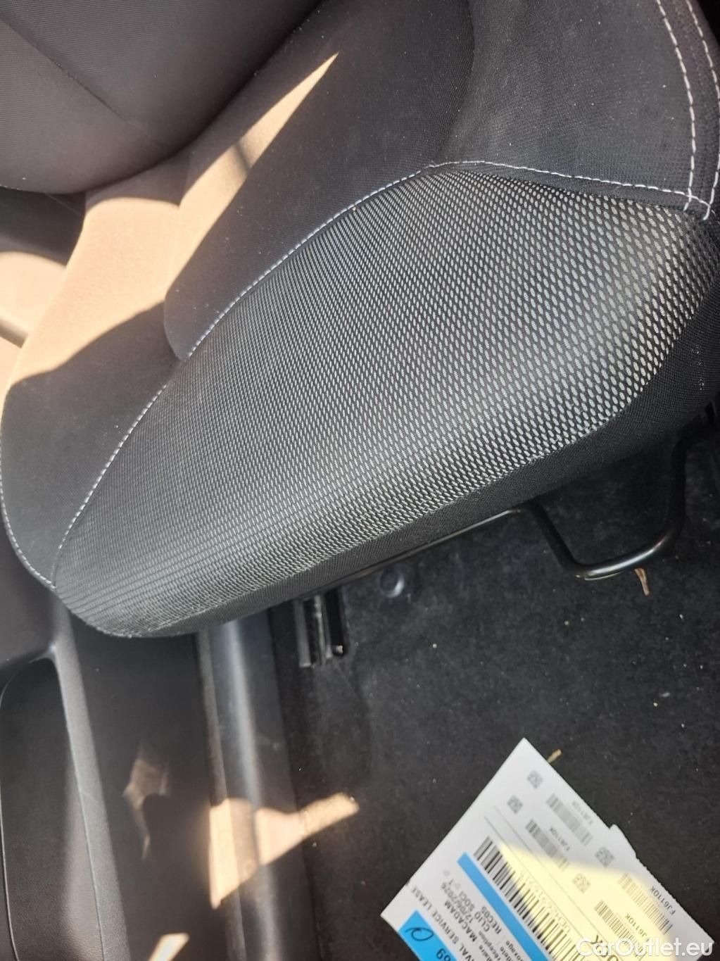  Renault  Clio  IV Air 0.9 TCe 75CV BVM5 E6 #4