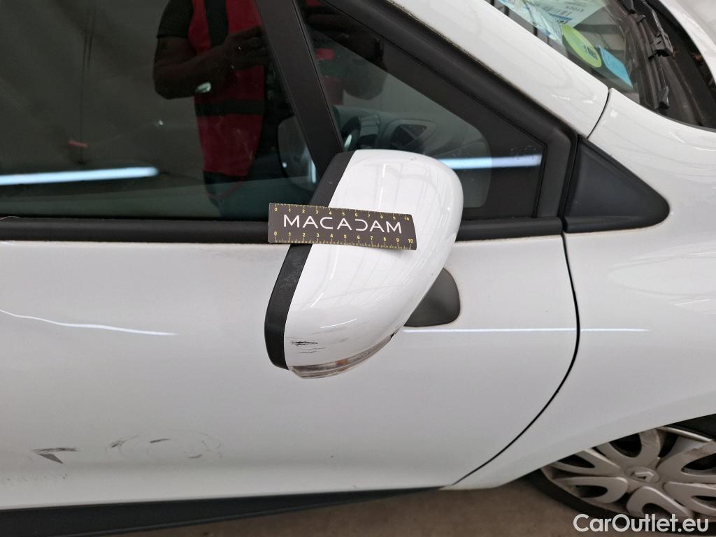  Renault  Clio  IV Air MediaNav 1.5 dCi 75CV BVM5 E6 #21