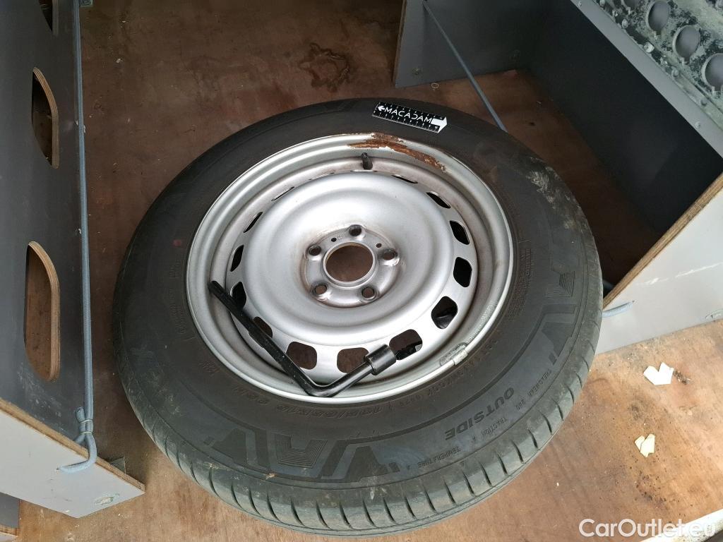  Citroen  Berlingo CITROEN  Van / 2018 / 4P / Fourgonnette Taille M 650kg BlueHDi 100 S&S BVM Club #26
