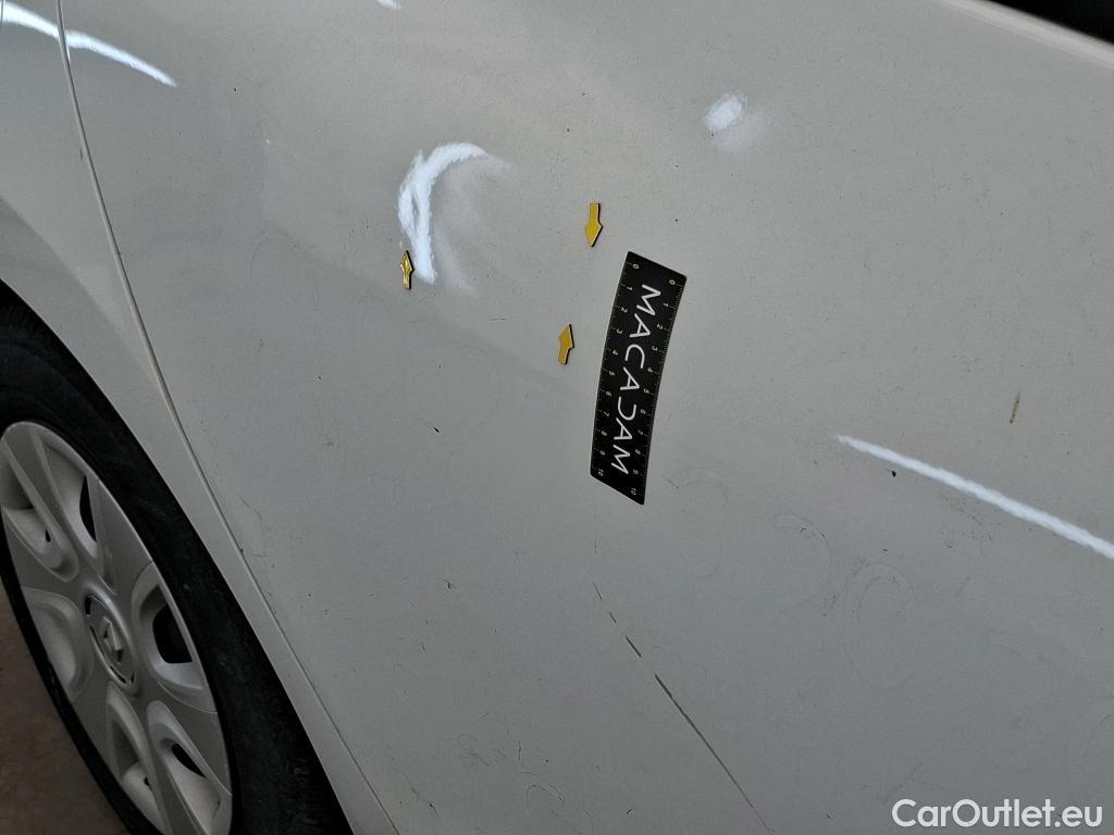 Renault  Clio  IV Air 0.9 TCe 75CV BVM5 E6 #40