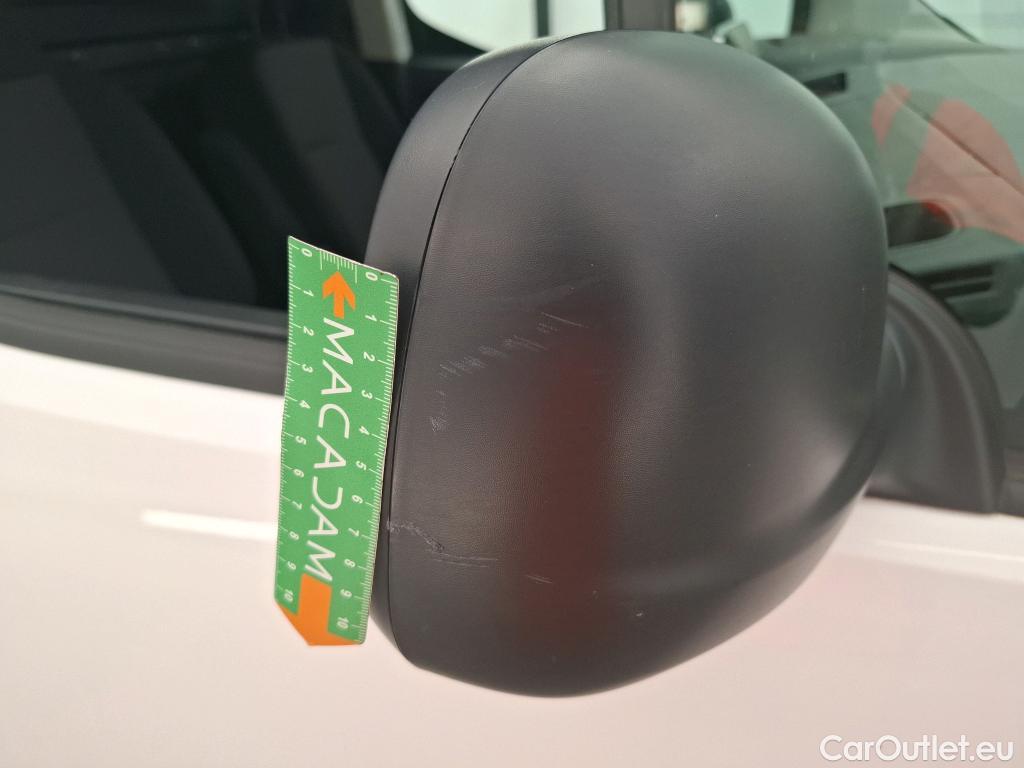  Citroen  Berlingo  Fourgon Club M 650 1.5 BlueHDi 100CV BVM6 E6d #47