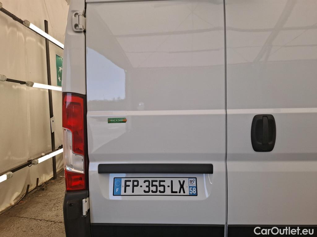  Fiat  Ducato FIAT   2014  4P  Fourgon tôlé 3 0 C H1 2 3 Multijet 120 Pack Pro Nav #19