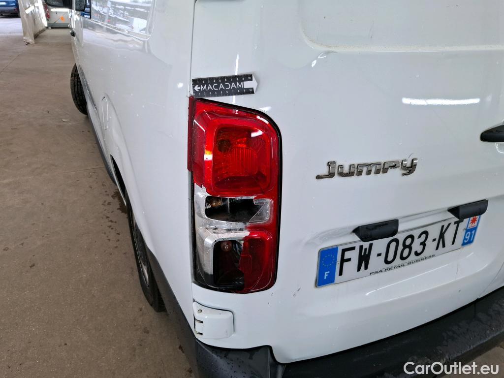  Citroen  Jumpy CITROEN  / 2016 / 4P / Fourgon tôlé XL BlueHDi 120 S&S 340 Nm CA REP Control #40
