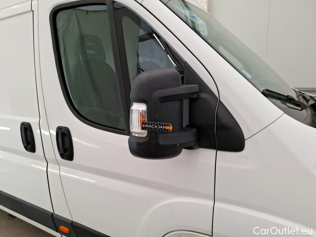  Peugeot  Boxer PEUGEOT  VU 4p Fourgon 2.0 BLUEHDI 130 S&S PREMIUM 335 L3H3 #113