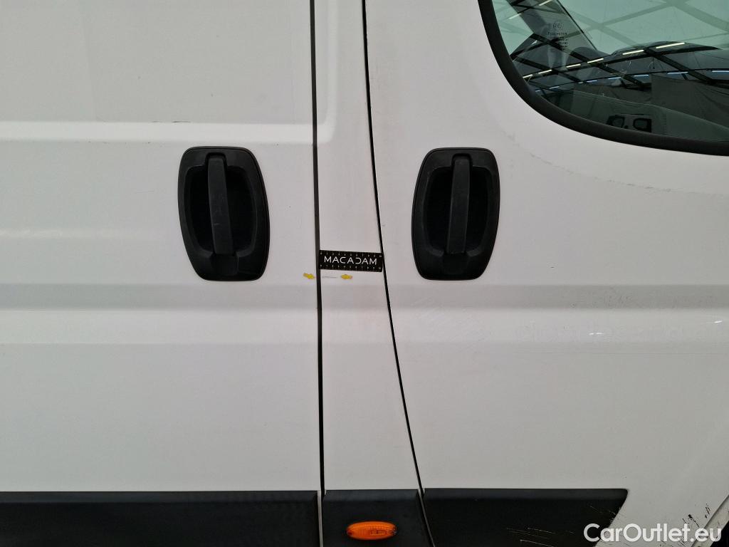  Peugeot  Boxer PEUGEOT  VU 4p Fourgon 2.0 BLUEHDI 130 S&S PREMIUM 335 L3H3 #110