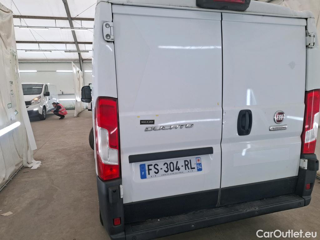 Fiat  Ducato FIAT  / 2014 / 4P / Fourgon tôlé 3.0 C H1 2.3 Multijet 120 Pack Pro Nav #31