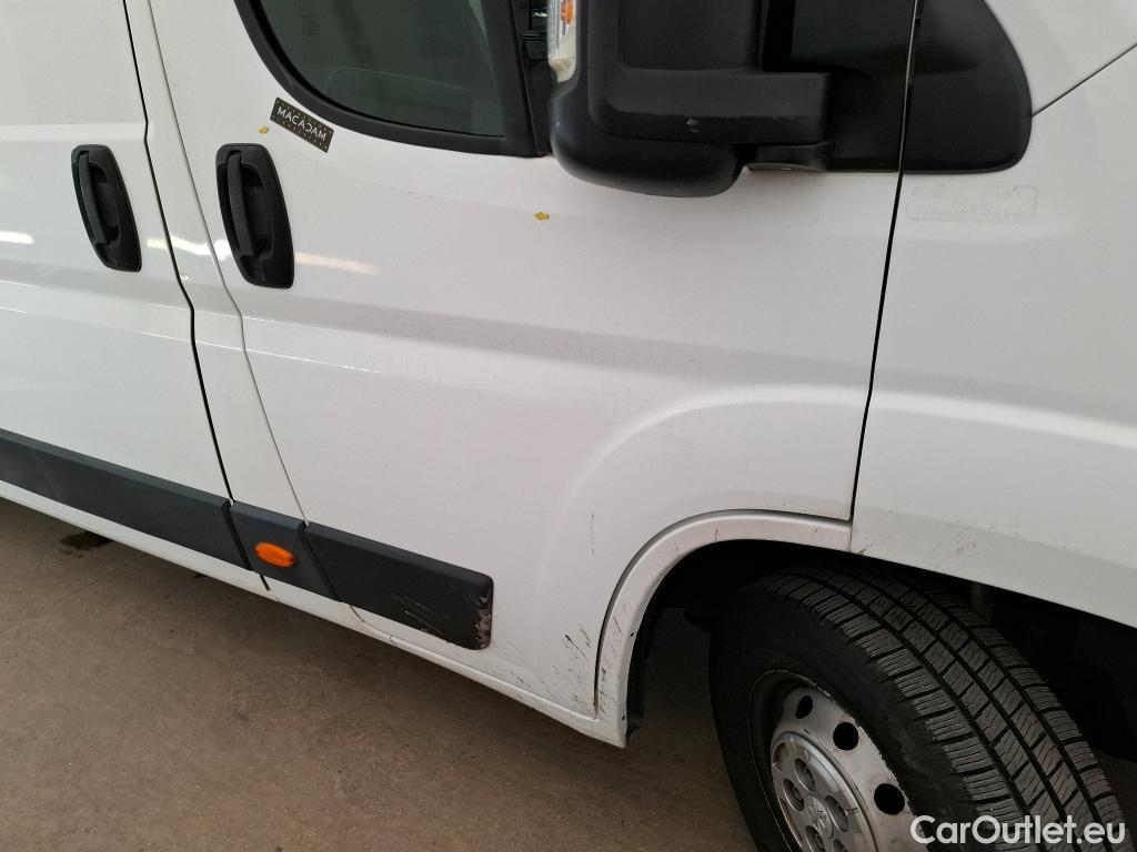  Peugeot  Boxer PEUGEOT  VU 4p Fourgon 2.0 BLUEHDI 130 S&S PREMIUM 335 L3H3 #45