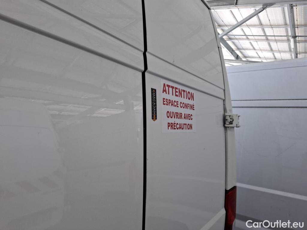  Peugeot  Boxer PEUGEOT  VU 4p Fourgon 2.0 BLUEHDI 130 S&S PREMIUM 335 L3H3 #72