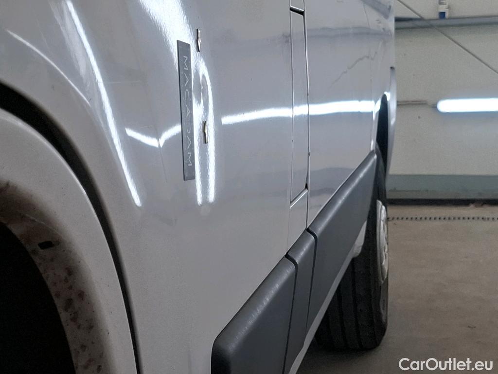  Fiat  Ducato FIAT  / 2014 / 4P / Fourgon tôlé 3.0 C H1 2.3 Multijet 120 Pack Pro Nav #102