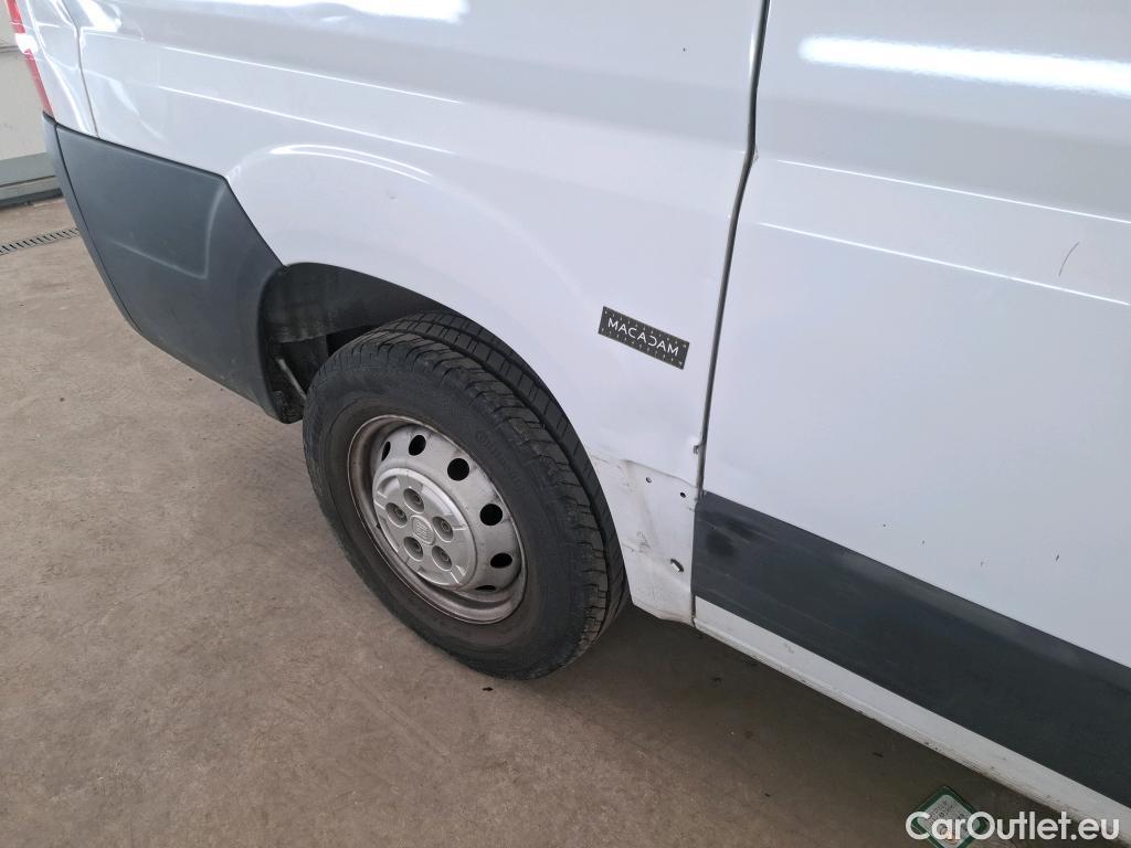  Fiat  Ducato FIAT  / 2014 / 4P / Fourgon tôlé 3.0 C H1 2.3 Multijet 120 Pack Pro Nav #111