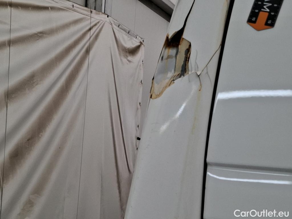  Peugeot  Boxer PEUGEOT  VU 4p Fourgon 2.0 BLUEHDI 130 S&S PREMIUM 335 L3H3 #41