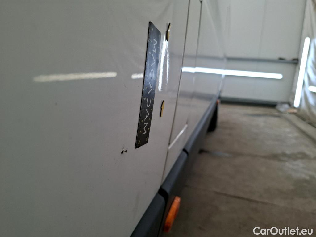  Peugeot  Boxer PEUGEOT  VU 4p Fourgon 2.0 BLUEHDI 130 S&S PREMIUM 335 L3H3 #52