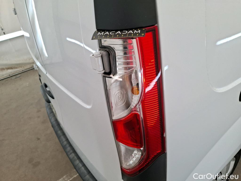  Renault  Kangoo  Express Maxi Extra (Série Spéciale) 1.5 dCi 90CV BVM5 E6 #15