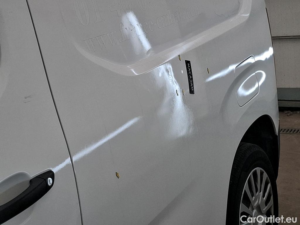  Toyota  Proace TOYOTA  City / 2019 / 4P / Fourgonnette 1.2 MEDIUM 130 VVT-I BUSINESS AUTO #22