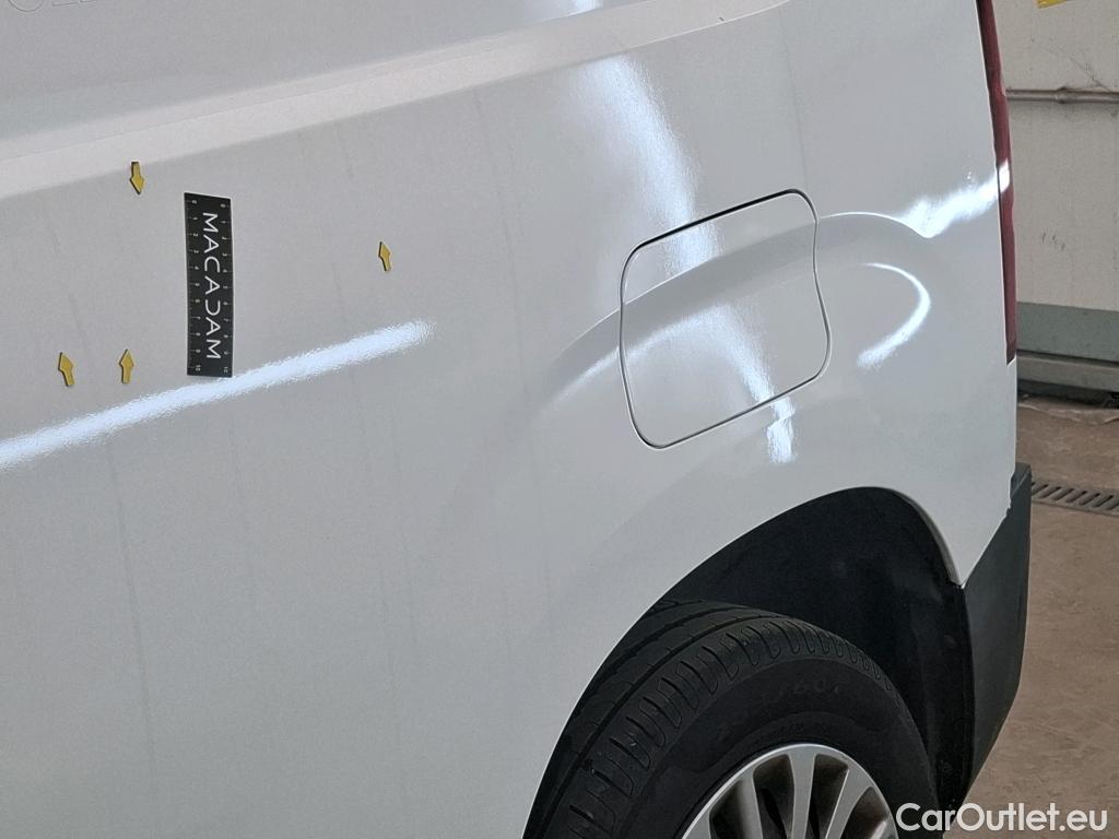  Toyota  Proace TOYOTA  City / 2019 / 4P / Fourgonnette 1.2 MEDIUM 130 VVT-I BUSINESS AUTO #19