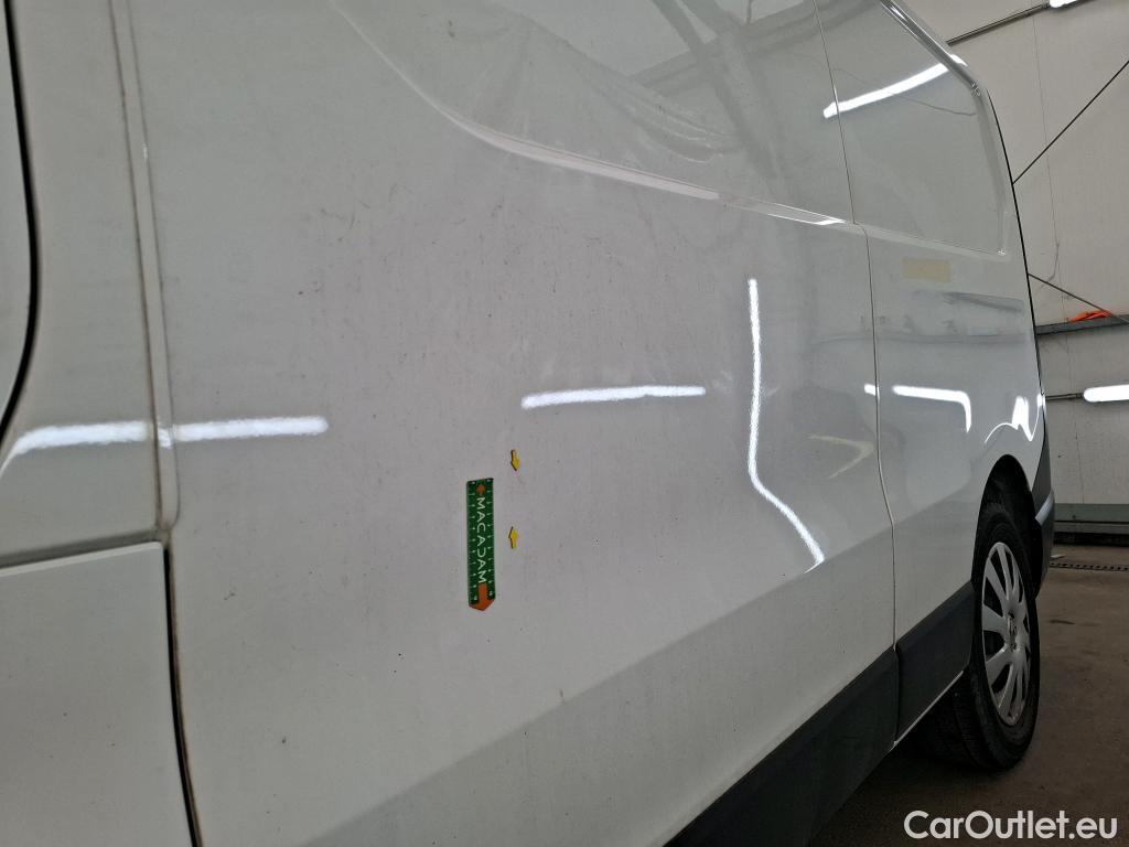  Renault  Trafic RENAULT  VU 4p Fourgon FG GCF L2H1 1300 dCi 120 #18