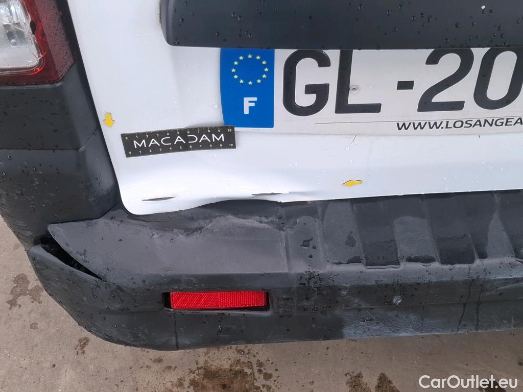  Renault  Trafic  III Fourgon L2H1 3T Confort 2.0 dCi 130CV BVM6 E6d #74