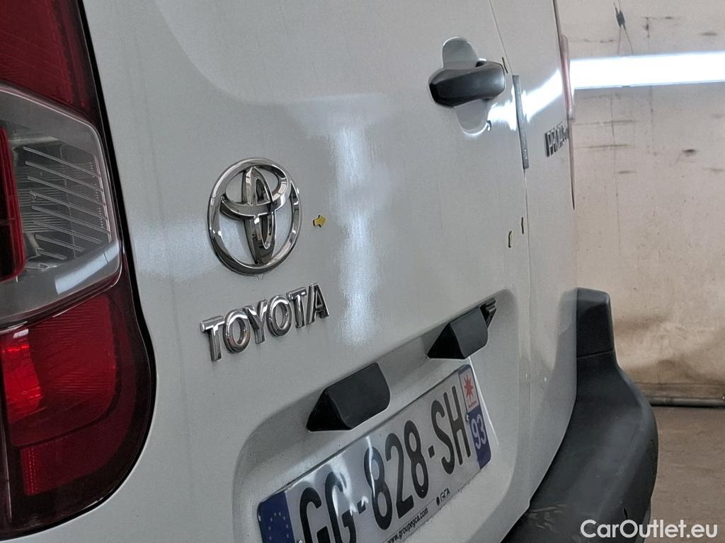 Toyota  Proace TOYOTA  City / 2019 / 4P / Fourgonnette 1.2 MEDIUM 130 VVT-I BUSINESS AUTO #73