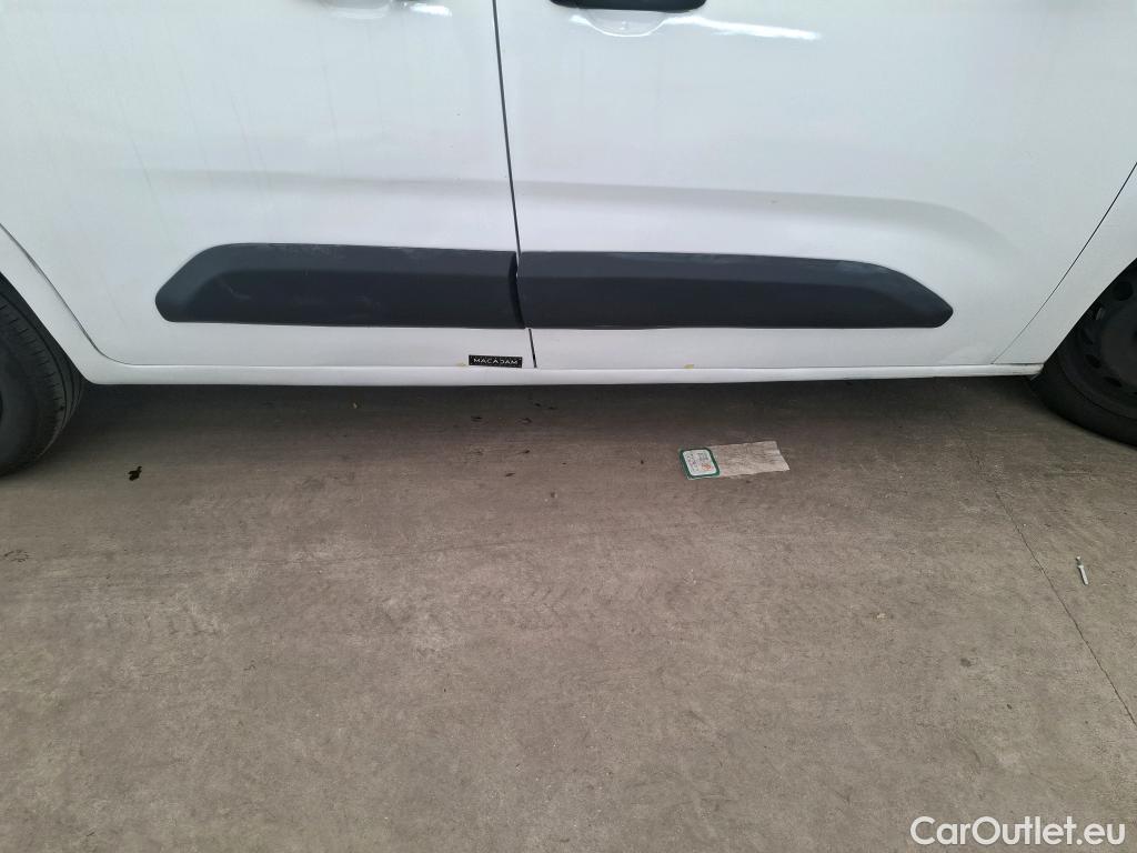  Toyota  Proace TOYOTA  City / 2019 / 4P / Fourgonnette 1.2 MEDIUM 130 VVT-I BUSINESS AUTO #77