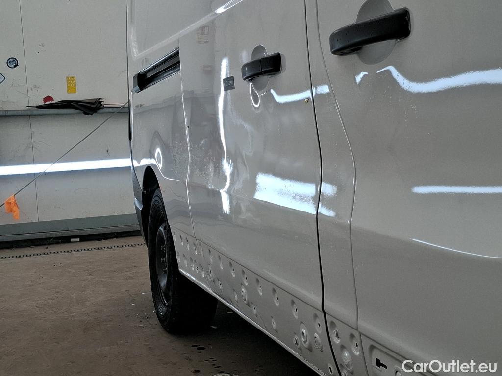  Renault  Trafic  III Fourgon L2H1 3T Confort 2.0 dCi 130CV BVM6 E6d #57