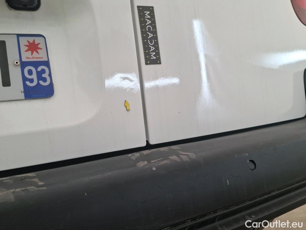  Toyota  Proace TOYOTA  City / 2019 / 4P / Fourgonnette 1.2 MEDIUM 130 VVT-I BUSINESS AUTO #76
