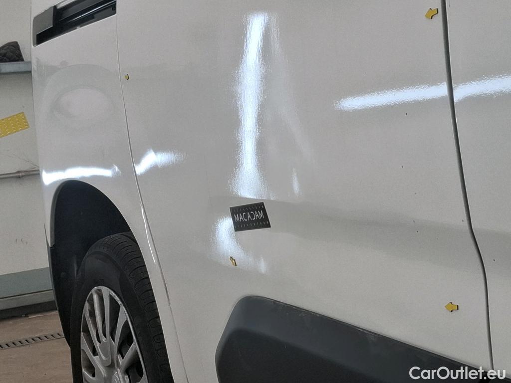  Toyota  Proace TOYOTA  City / 2019 / 4P / Fourgonnette 1.2 MEDIUM 130 VVT-I BUSINESS AUTO #44
