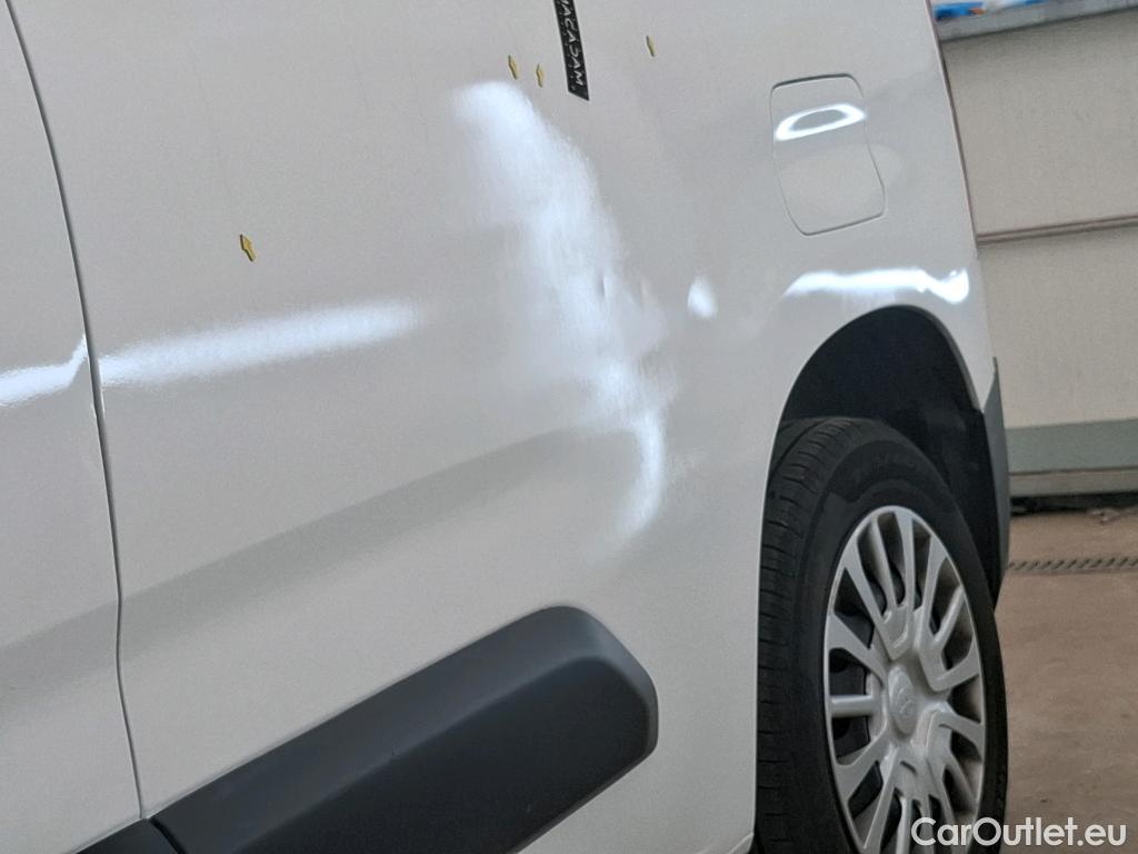  Toyota  Proace TOYOTA  City / 2019 / 4P / Fourgonnette 1.2 MEDIUM 130 VVT-I BUSINESS AUTO #23
