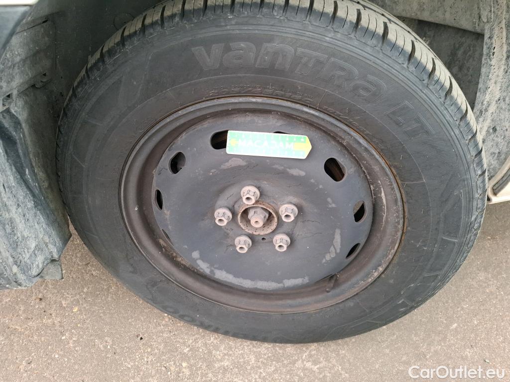  Renault  Trafic RENAULT  VU 4p Fourgon FG GCF L2H1 1300 dCi 120 #21