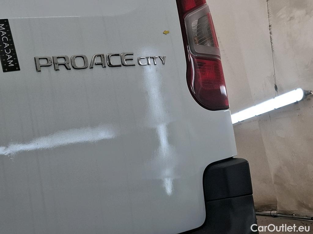  Toyota  Proace TOYOTA  City / 2019 / 4P / Fourgonnette 1.2 MEDIUM 130 VVT-I BUSINESS AUTO #93