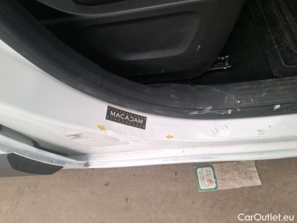  Toyota  Proace TOYOTA  City / 2019 / 4P / Fourgonnette 1.2 MEDIUM 130 VVT-I BUSINESS AUTO #101