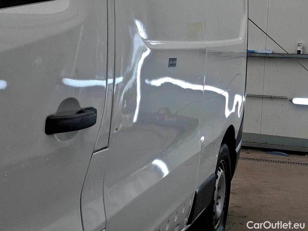  Renault  Trafic  III Fourgon L2H1 3T Confort 2.0 dCi 130CV BVM6 E6d #30