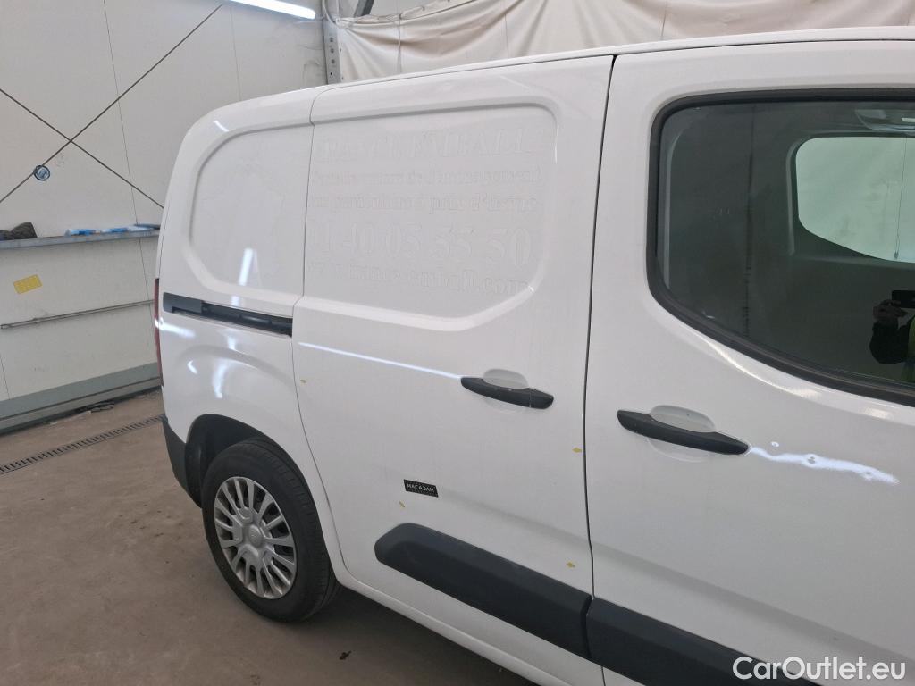  Toyota  Proace TOYOTA  City / 2019 / 4P / Fourgonnette 1.2 MEDIUM 130 VVT-I BUSINESS AUTO #38