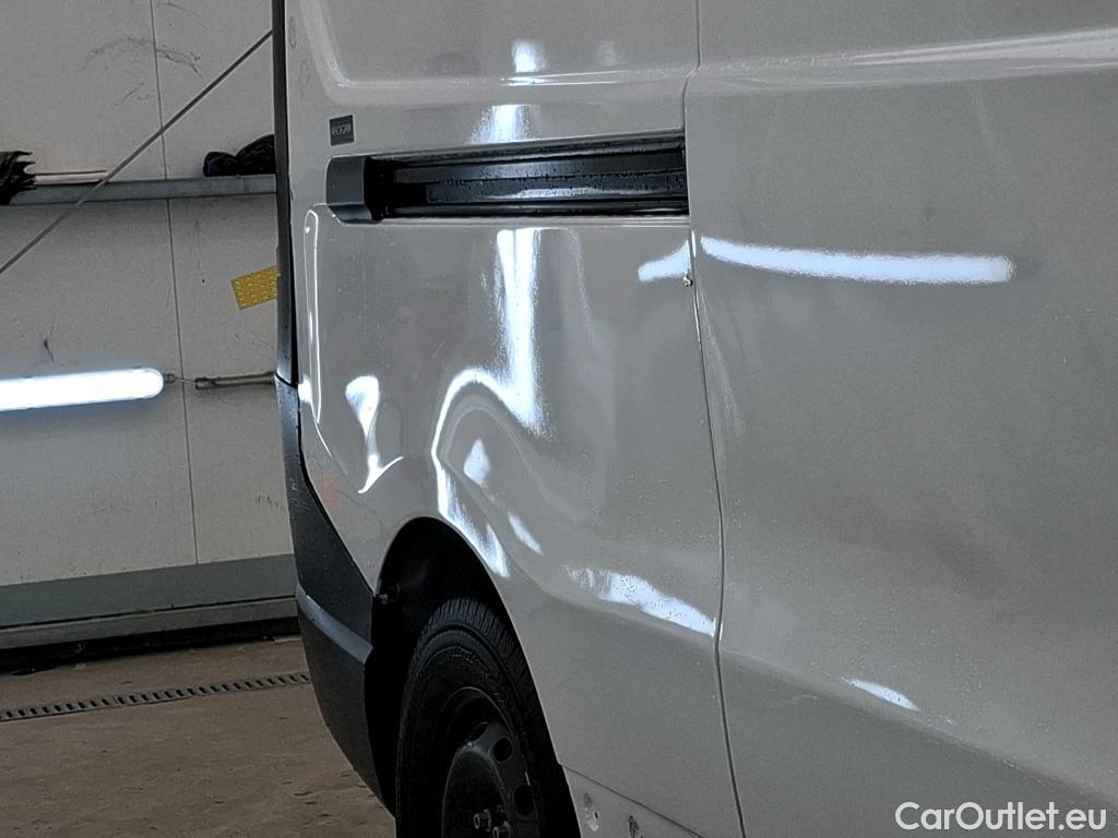  Renault  Trafic  III Fourgon L2H1 3T Confort 2.0 dCi 130CV BVM6 E6d #13