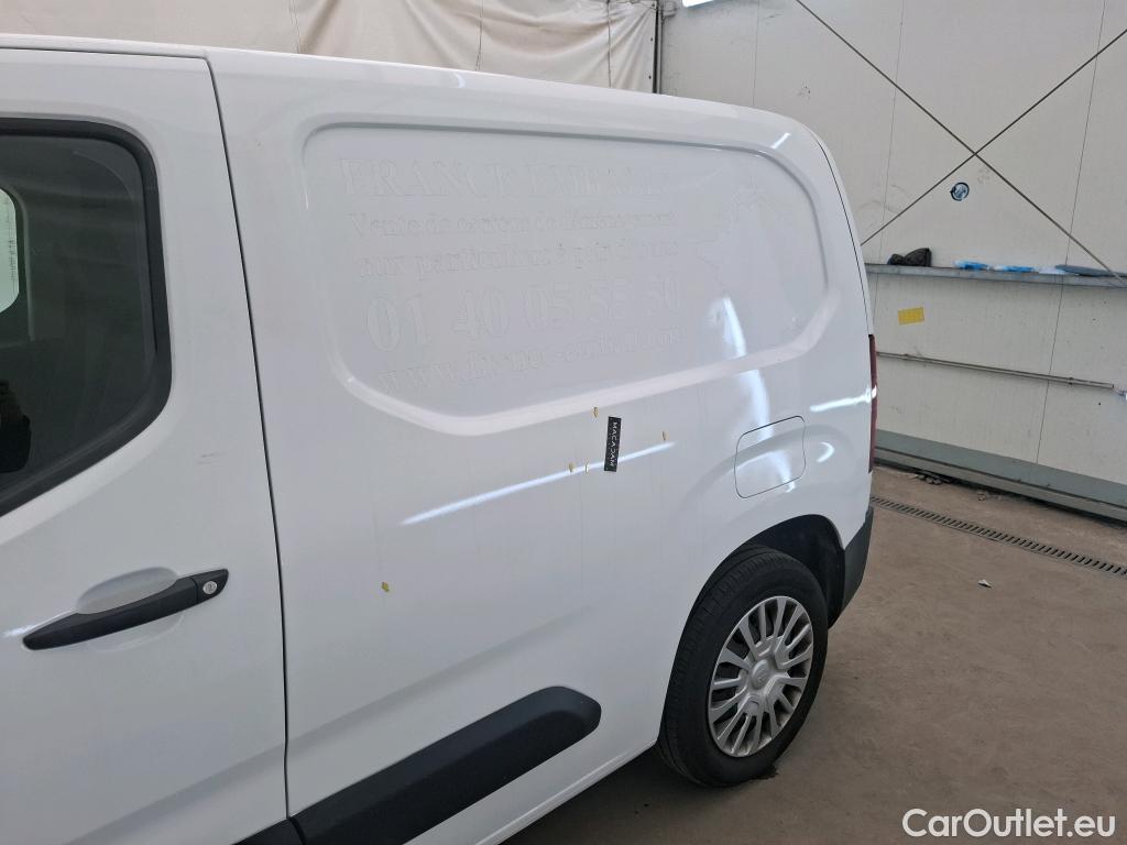 Toyota  Proace TOYOTA  City / 2019 / 4P / Fourgonnette 1.2 MEDIUM 130 VVT-I BUSINESS AUTO #15