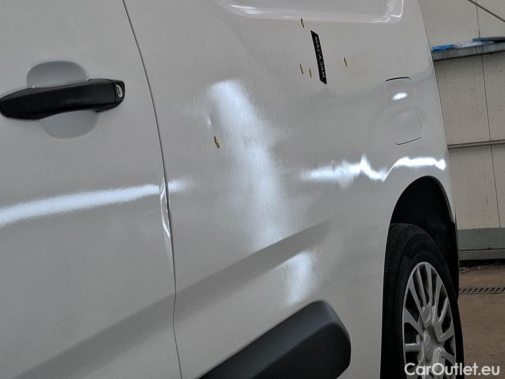  Toyota  Proace TOYOTA  City / 2019 / 4P / Fourgonnette 1.2 MEDIUM 130 VVT-I BUSINESS AUTO #24